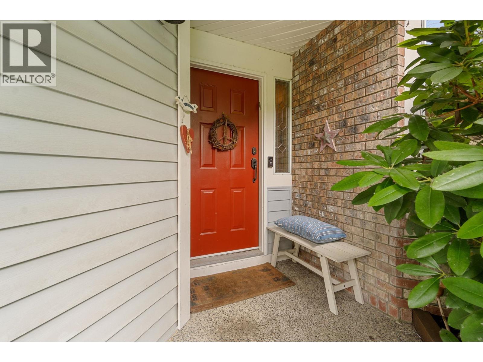 1330 CIMARRON DRIVE, Coquitlam