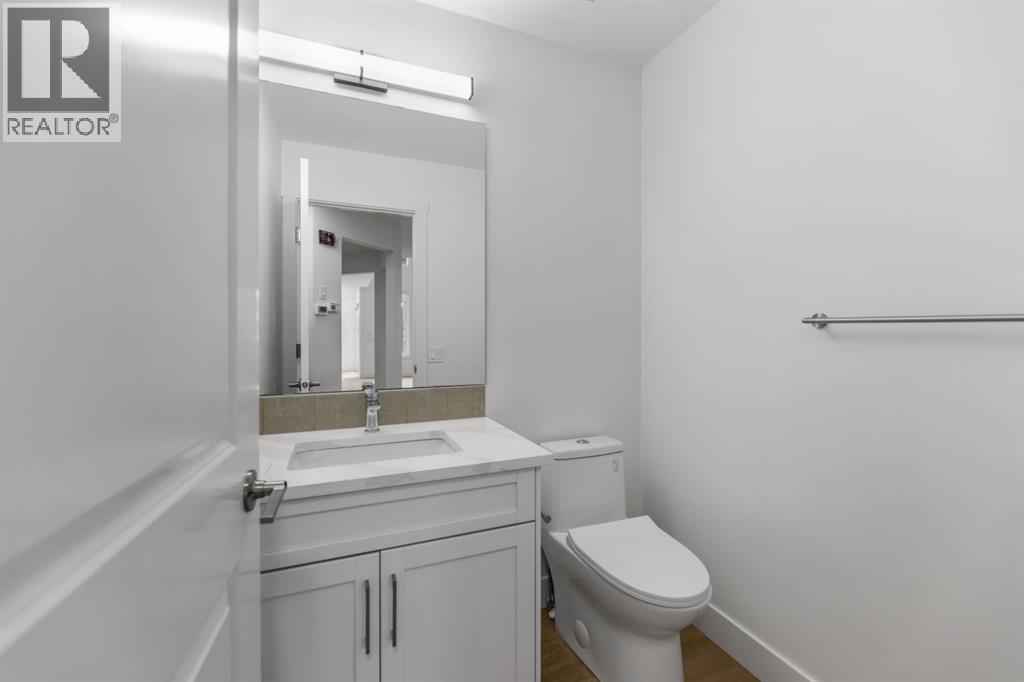 Single Family House for Sale in  Tuscany  Ravine Close NW Tuscany Calgary 