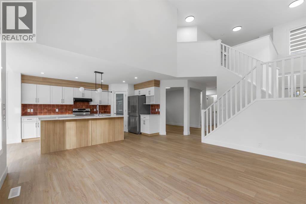 Single Family House for Sale in  Tuscany  Ravine Close NW Tuscany Calgary 