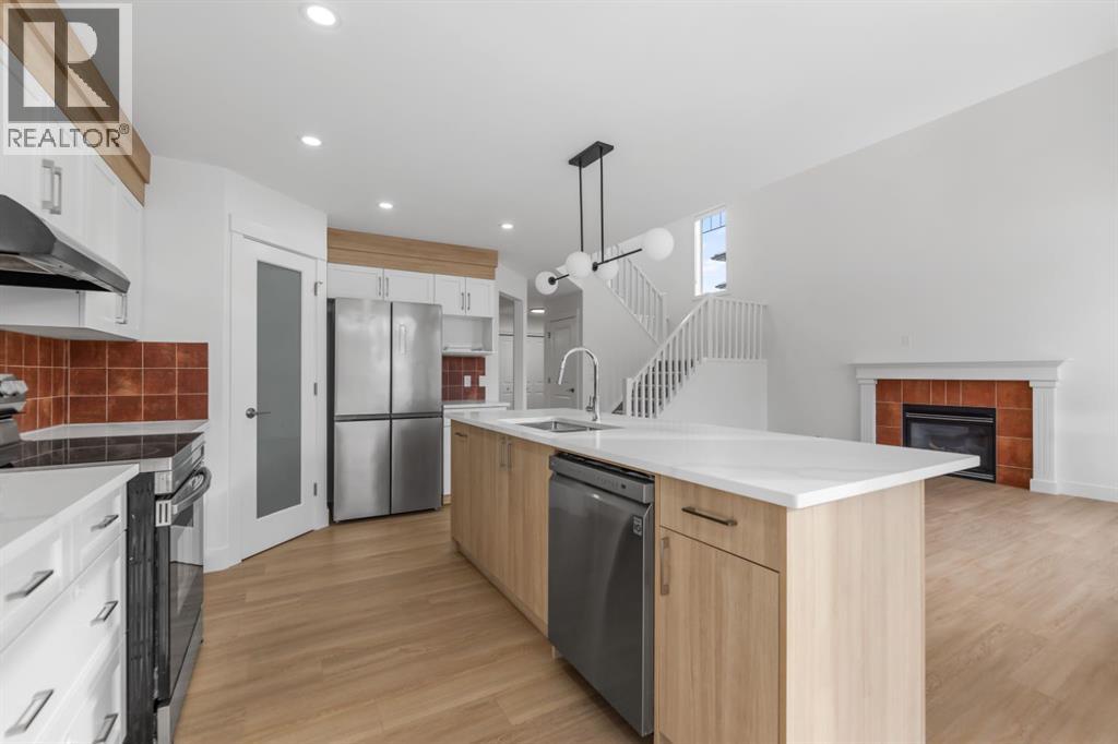 Single Family House for Sale in  Tuscany  Ravine Close NW Tuscany Calgary 