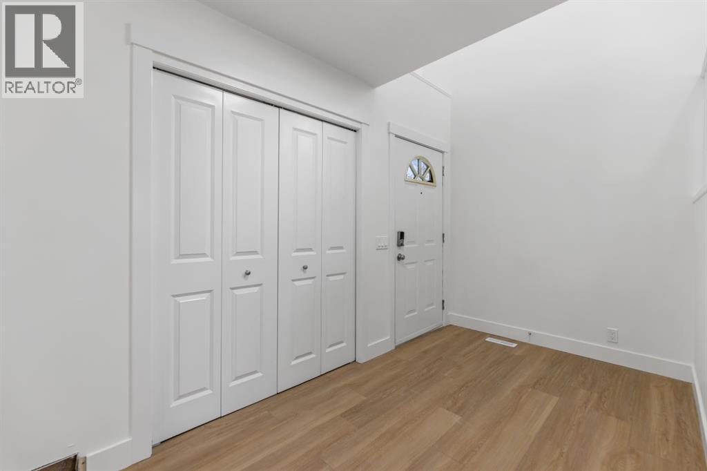 Single Family House for Sale in  Tuscany  Ravine Close NW Tuscany Calgary 