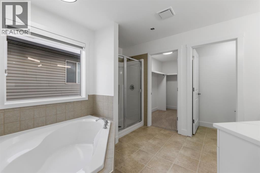 Single Family House for Sale in  Tuscany  Ravine Close NW Tuscany Calgary 