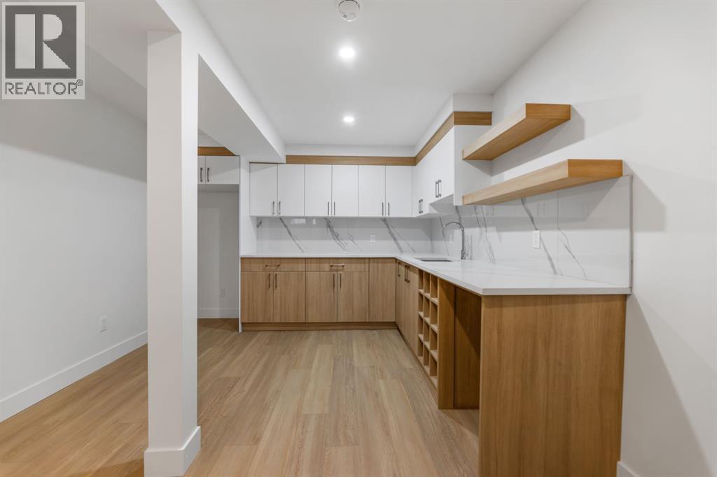 Single Family House for Sale in  Tuscany  Ravine Close NW Tuscany Calgary 