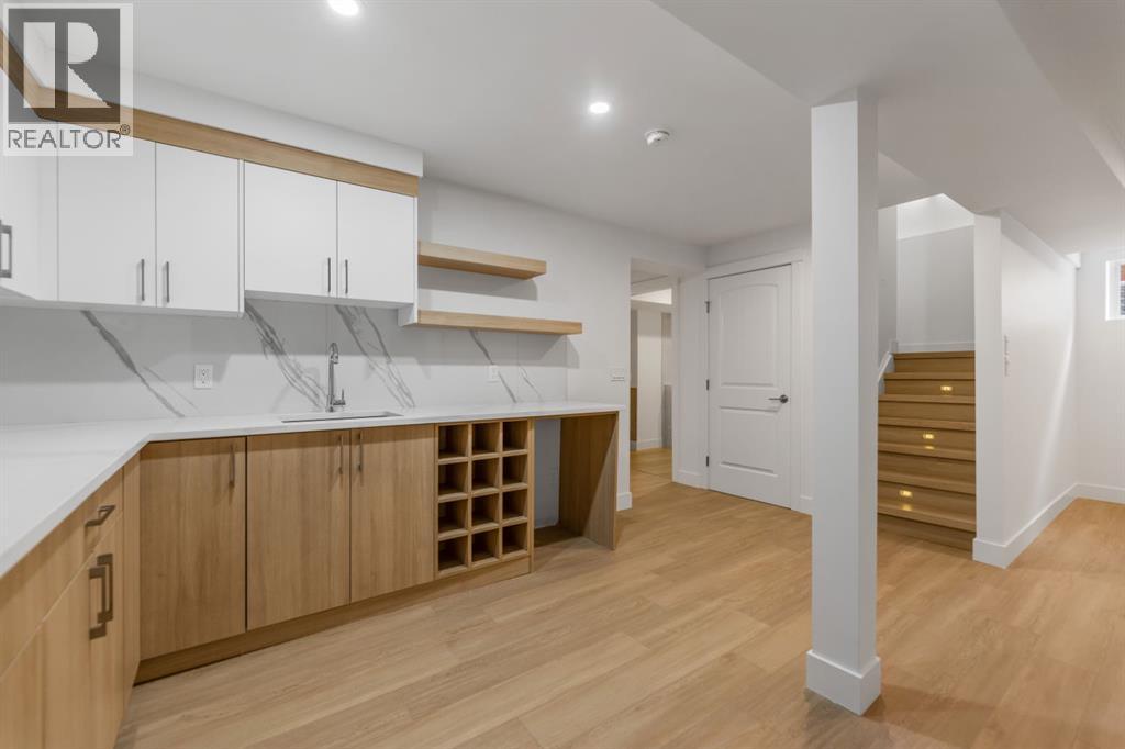 Single Family House for Sale in  Tuscany  Ravine Close NW Tuscany Calgary 