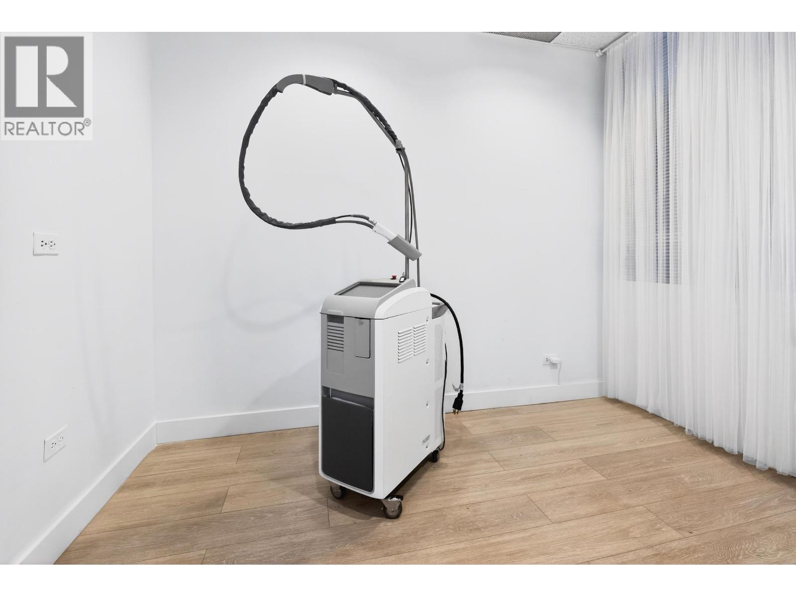12085 CONFIDENTIAL, North Vancouver