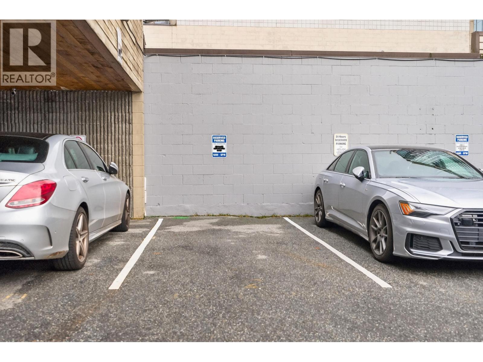 12085 CONFIDENTIAL, North Vancouver