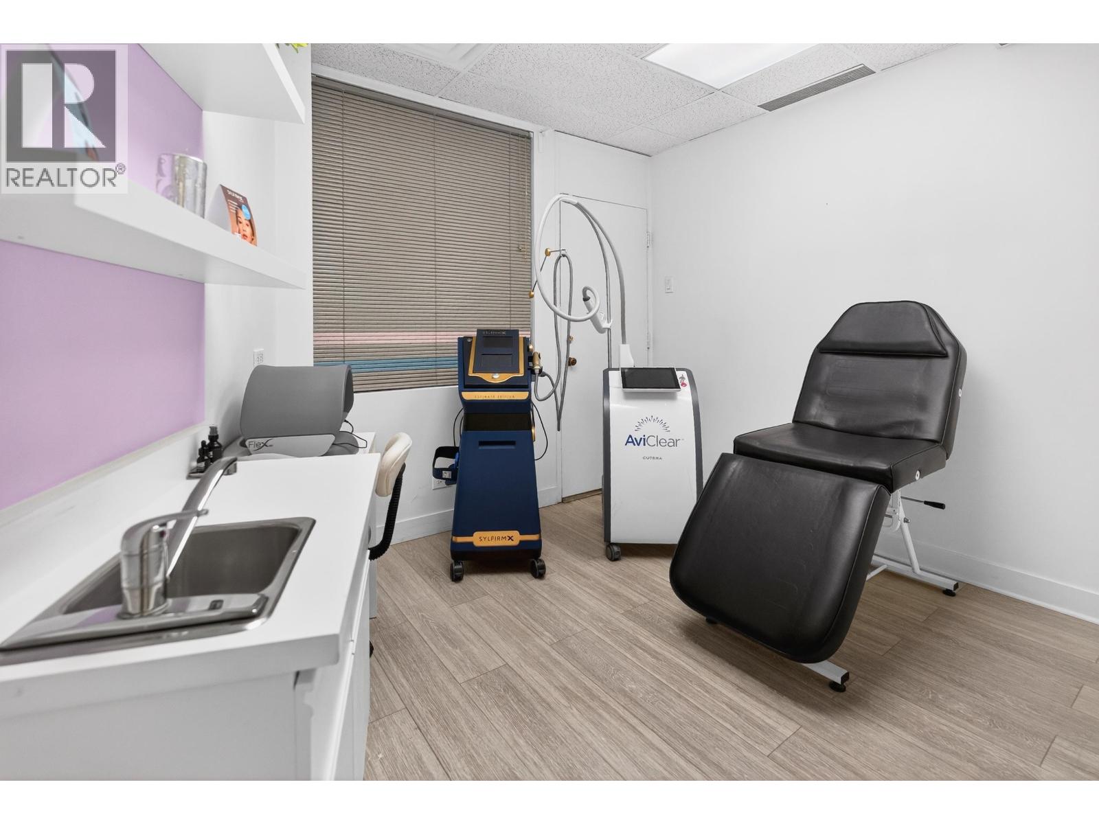 12085 CONFIDENTIAL, North Vancouver