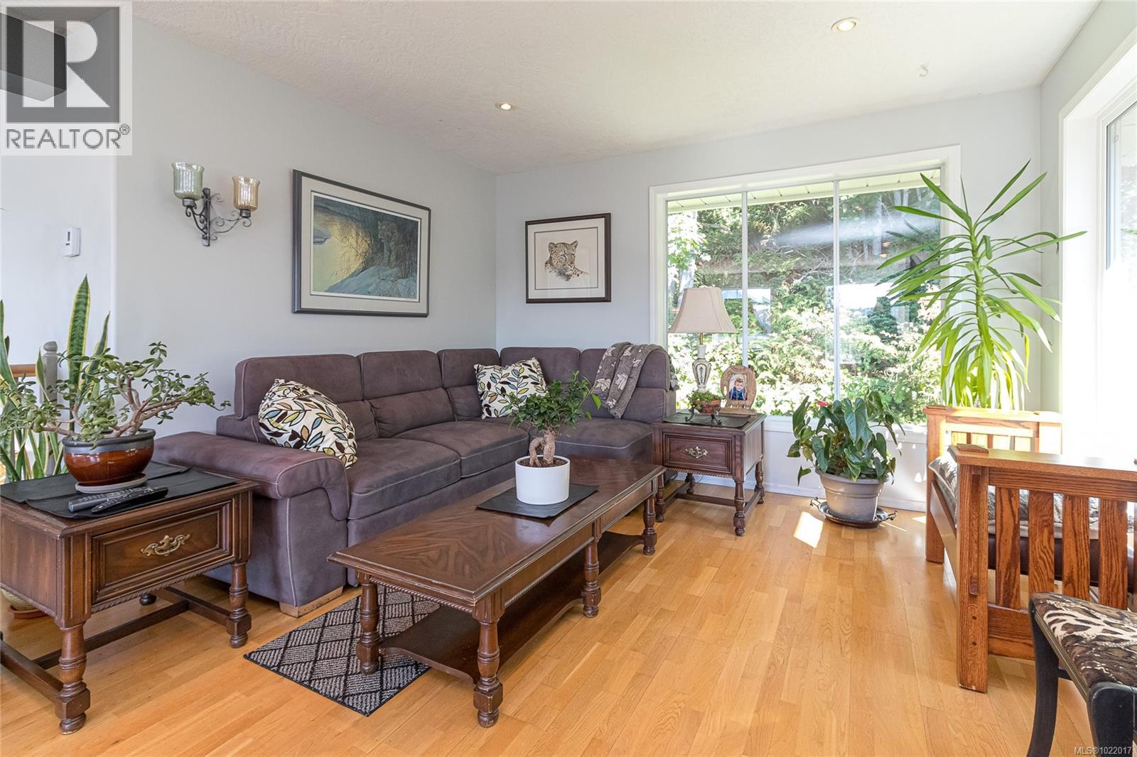 2074 Ludlow Rd, Sooke