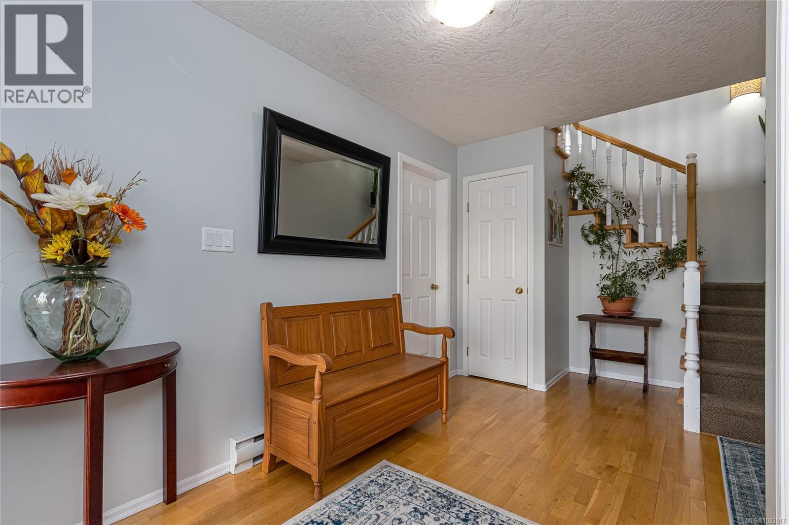 2074 Ludlow Rd, Sooke