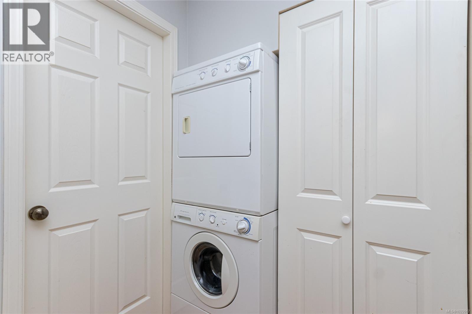 2074 Ludlow Rd, Sooke