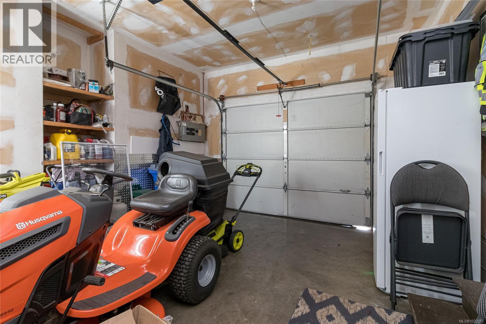 2074 Ludlow Rd, Sooke