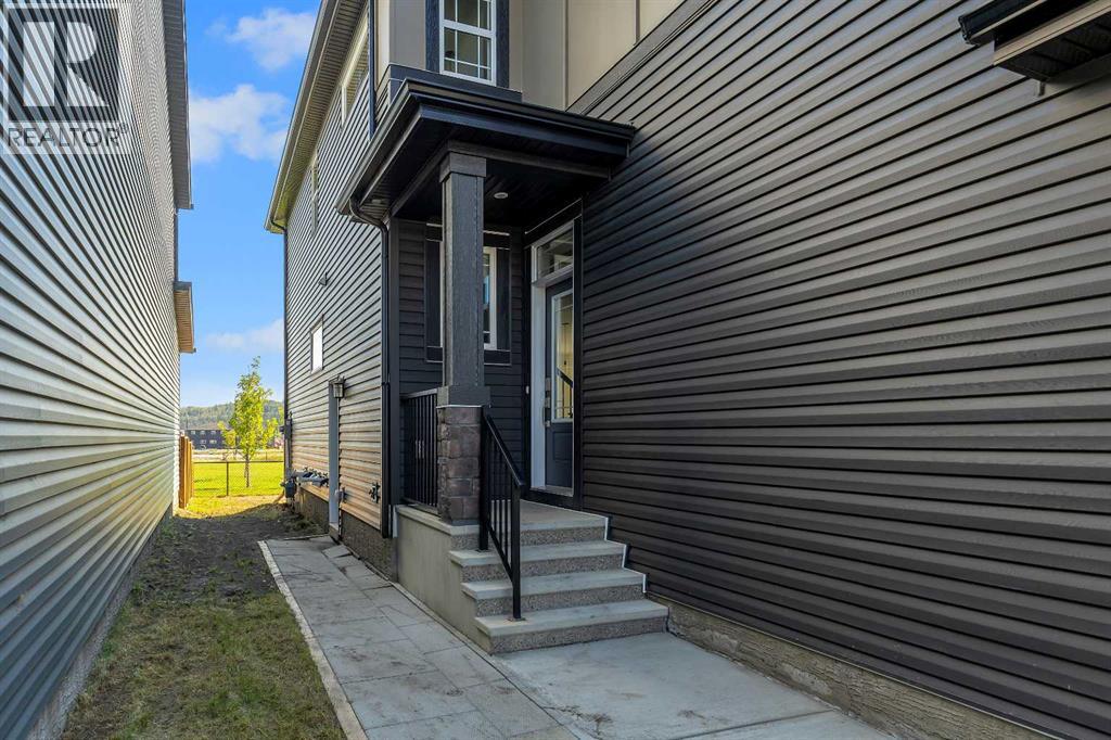 Single Family House for Sale in  Creekstone Row SW Pine Creek Calgary 