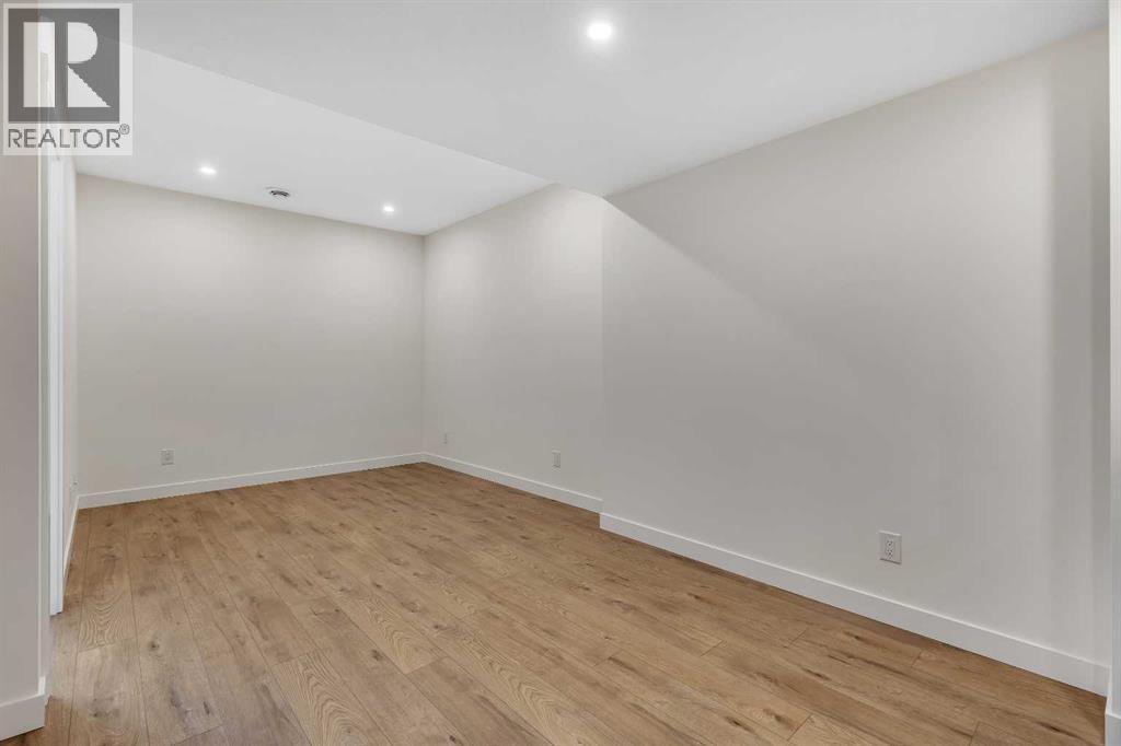 Single Family House for Sale in  Creekstone Row SW Pine Creek Calgary 