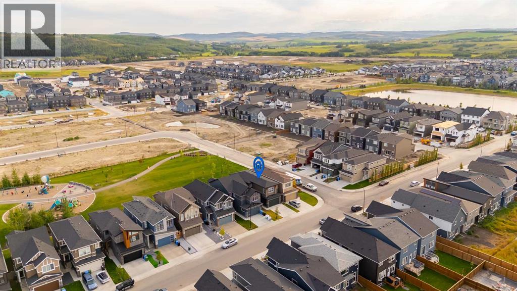 Single Family House for Sale in  Creekstone Row SW Pine Creek Calgary 