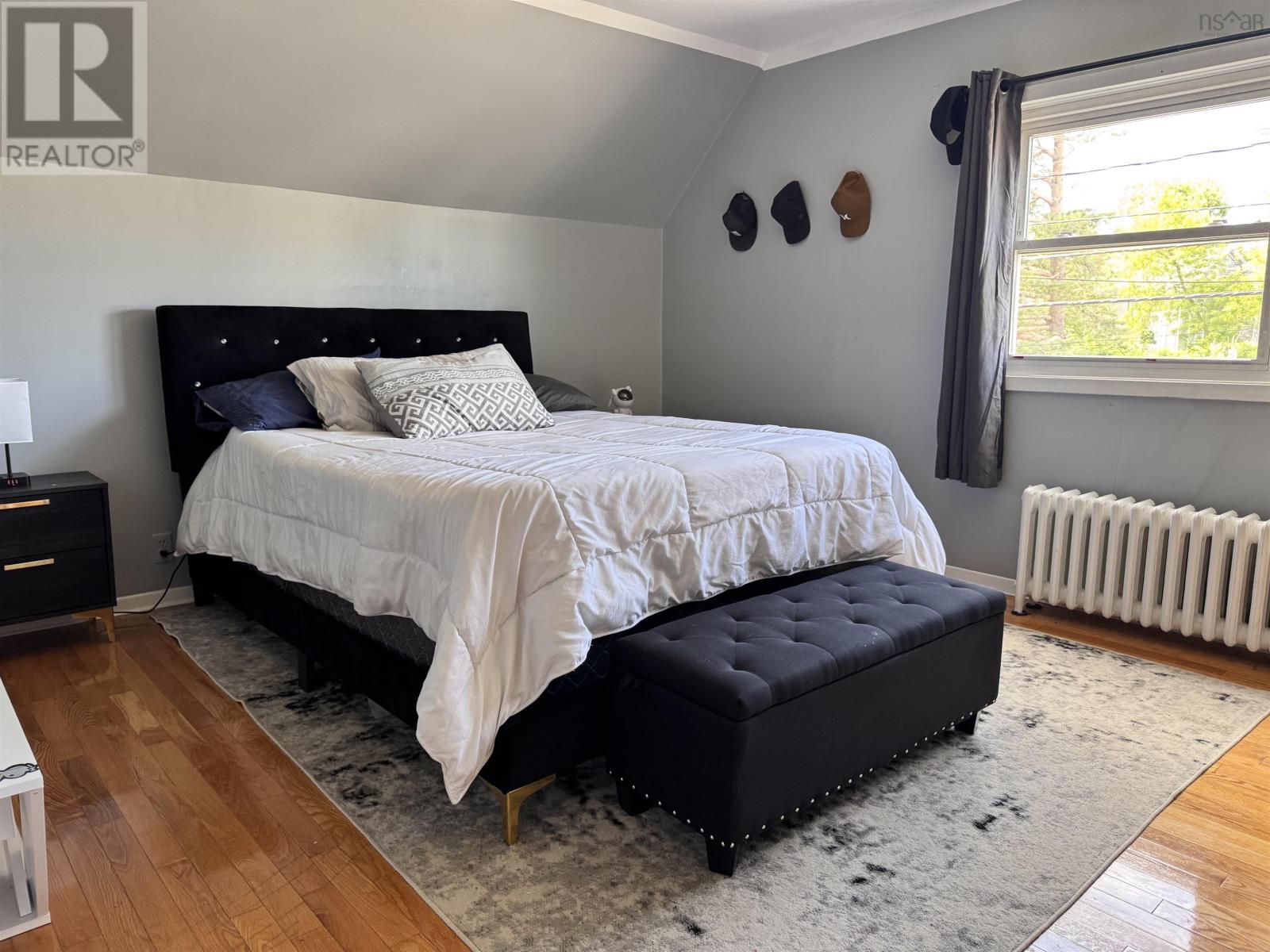 Property 22 of 47 of 319 York Street