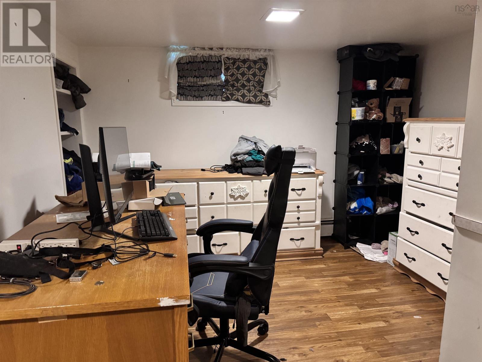 Property 18 of 47 of 319 York Street