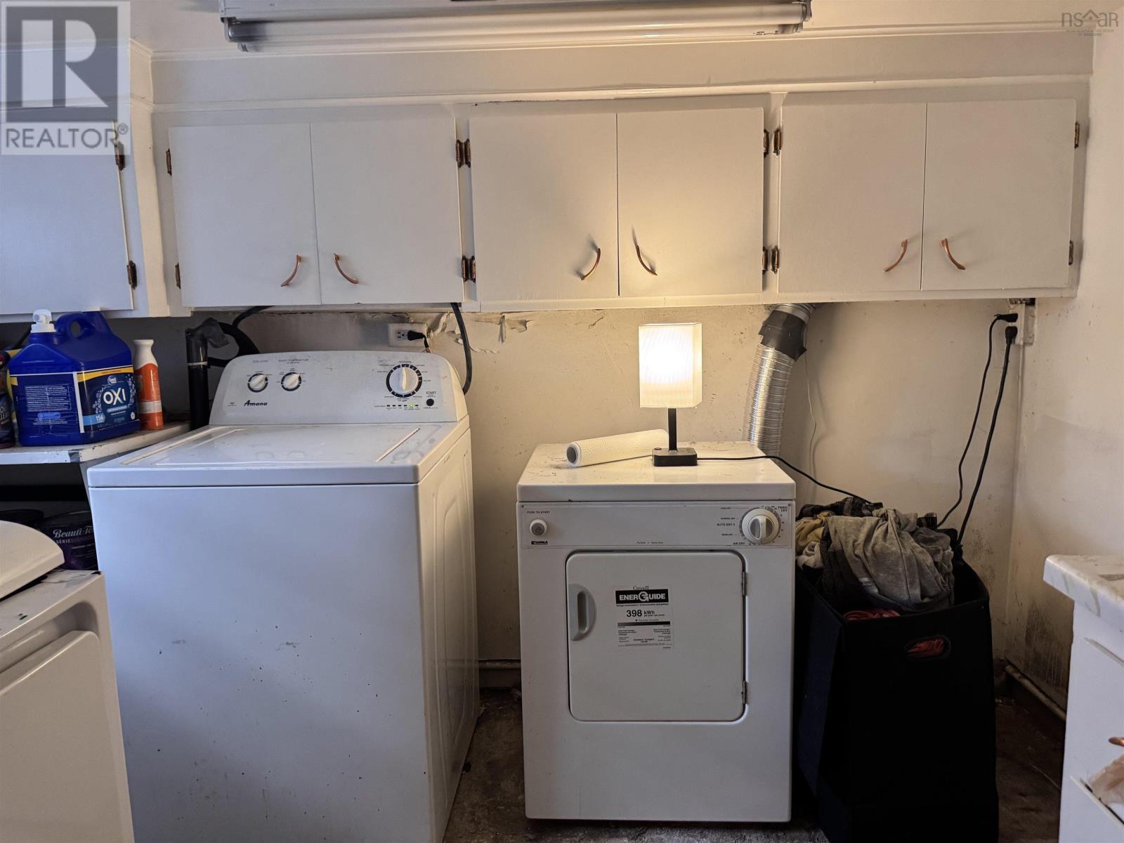 Property 12 of 47 of 319 York Street