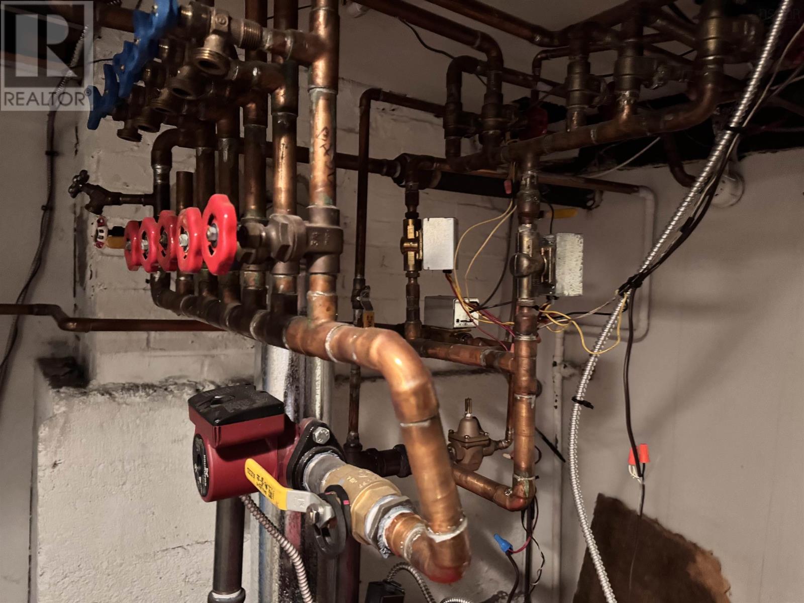 Property 30 of 47 of 319 York Street