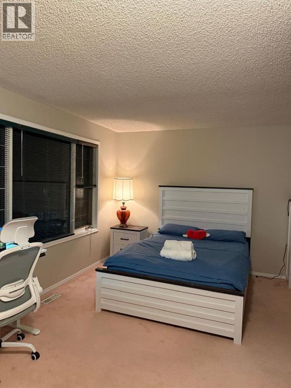 7212 Sierra Morena Boulevard SW, Calgary, Alberta