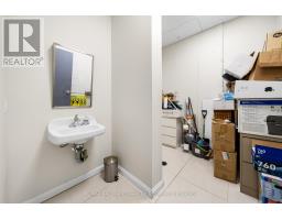 B10 - 9610 Yonge Street, Richmond Hill, ON L4C1V6 Photo 10