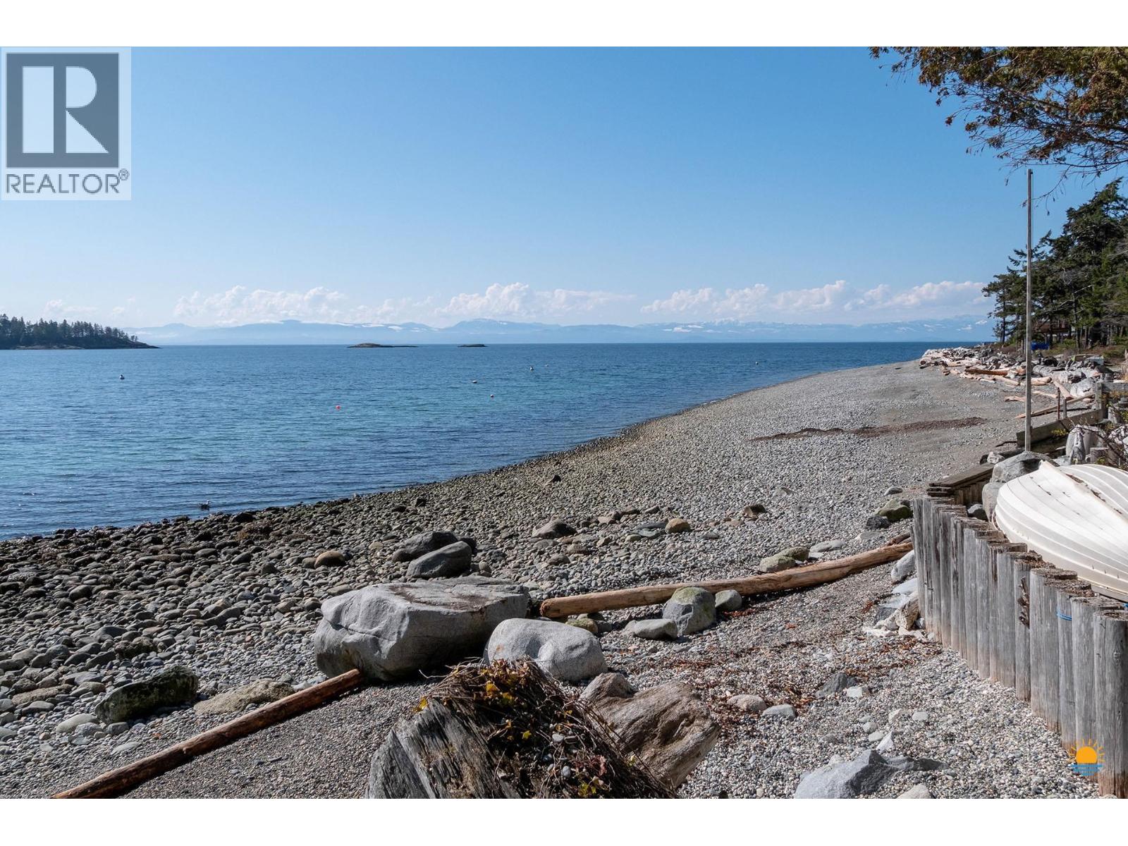 6682 SUNSHINE COAST HIGHWAY, Sechelt