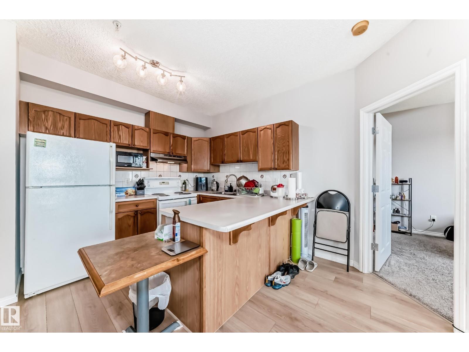 #307 10118 95 ST NW, Edmonton