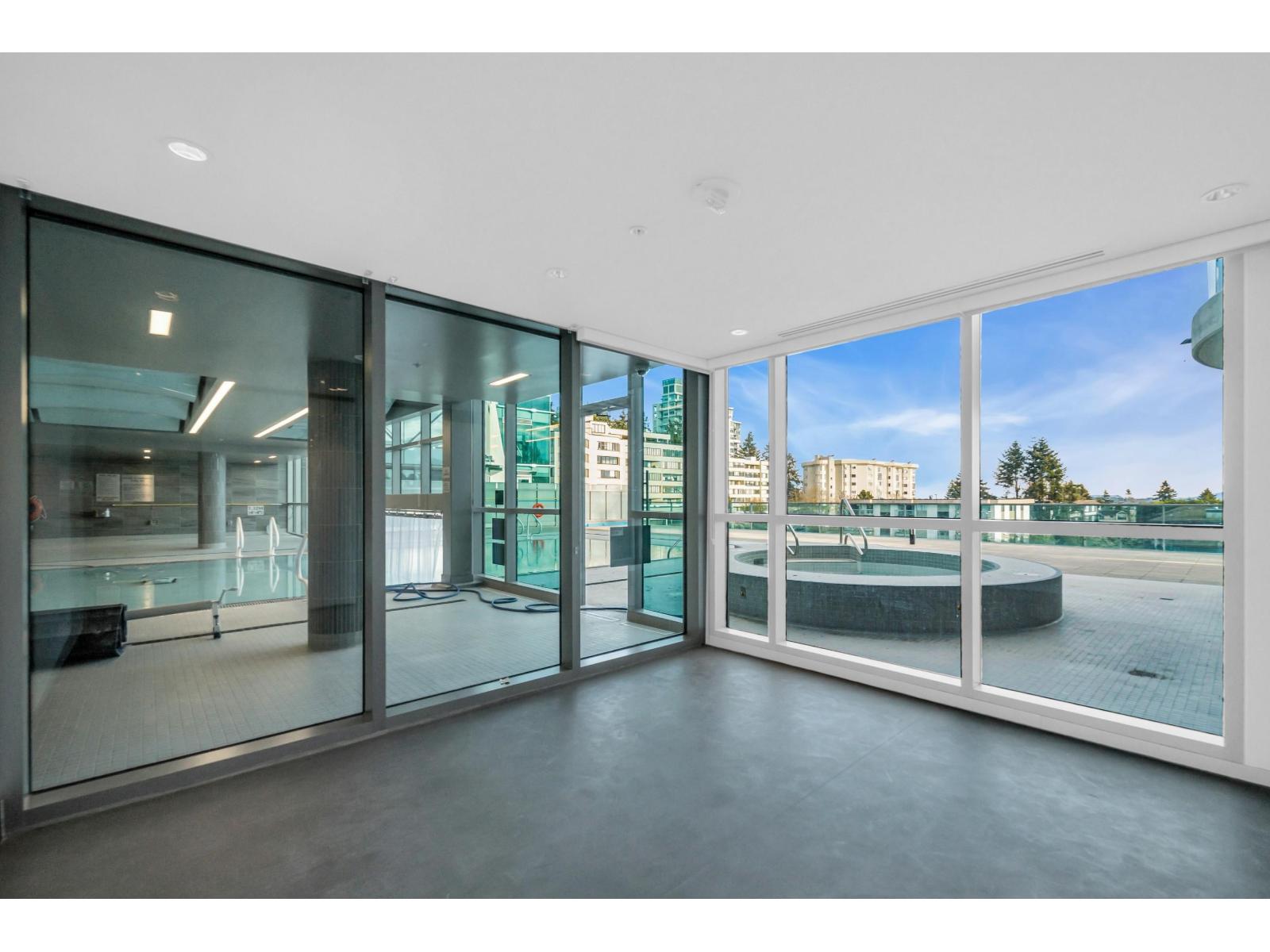 804 1500 MARTIN STREET, White Rock