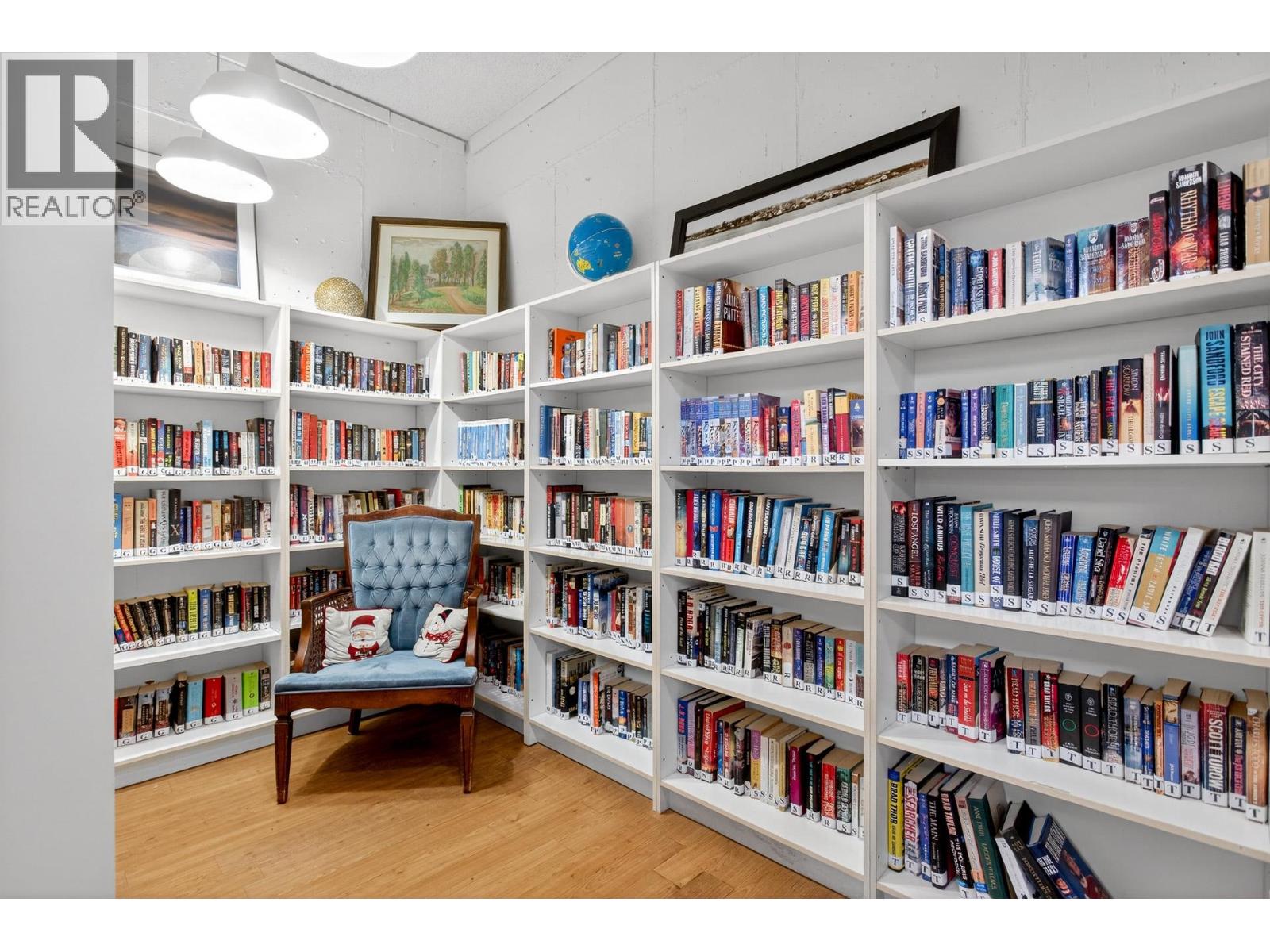 1306 2016 FULLERTON AVENUE, North Vancouver