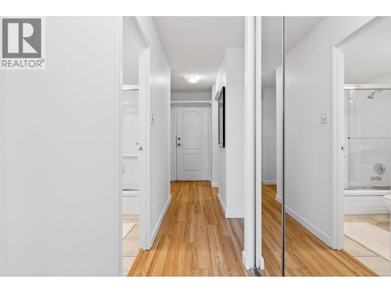 1306 2016 FULLERTON AVENUE, North Vancouver