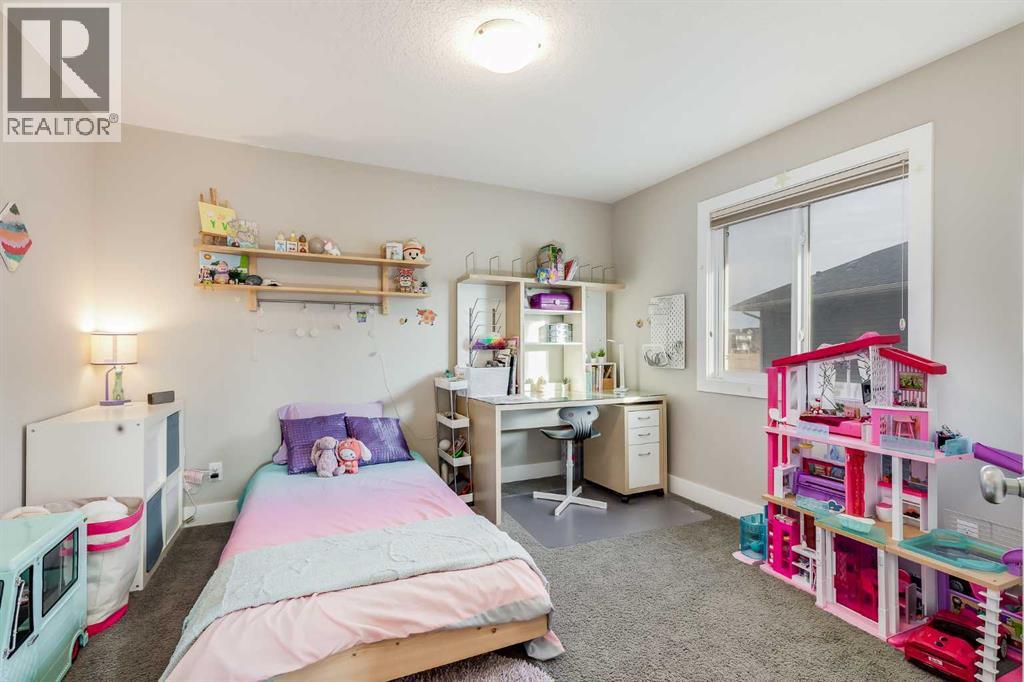 Single Family House for Sale in  Evansfield Place NW Evanston Calgary 