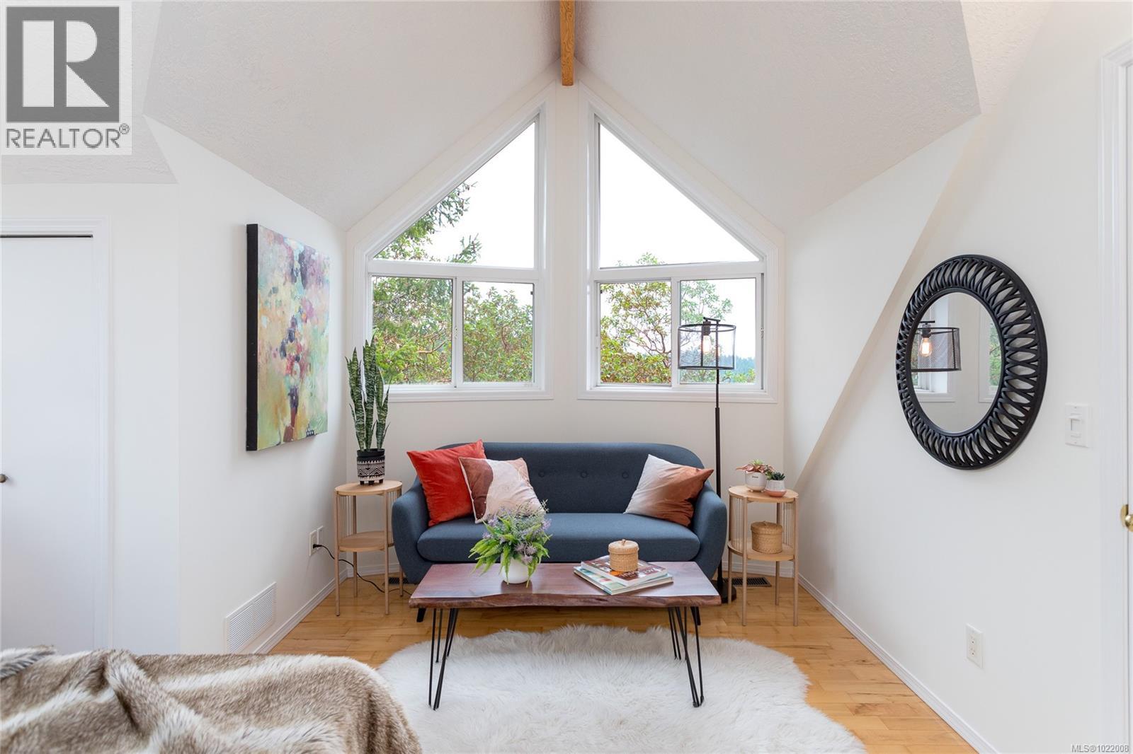 3715 Munn Rd, Highlands