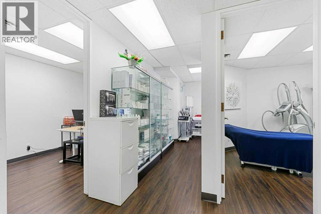 Business for Sale in    Avenue SW Mission Calgary 