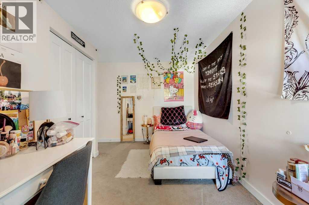 Single Family House 5 Level for Sale in   dalhousie Drive NW Dalhousie Calgary 