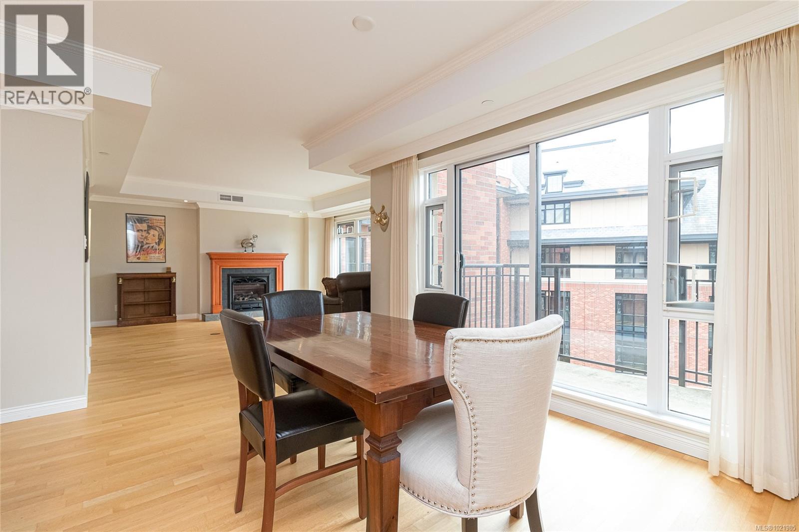 401 1175 Beach Drive, Oak Bay