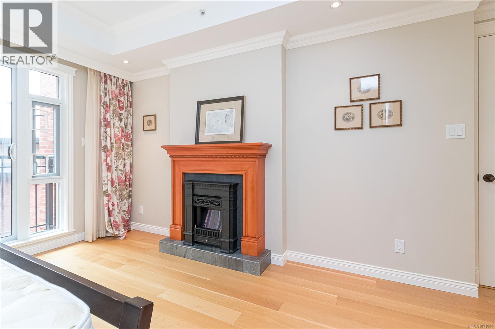 401 1175 Beach Drive, Oak Bay