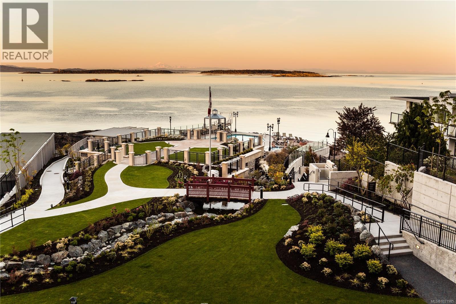 401 1175 Beach Drive, Oak Bay