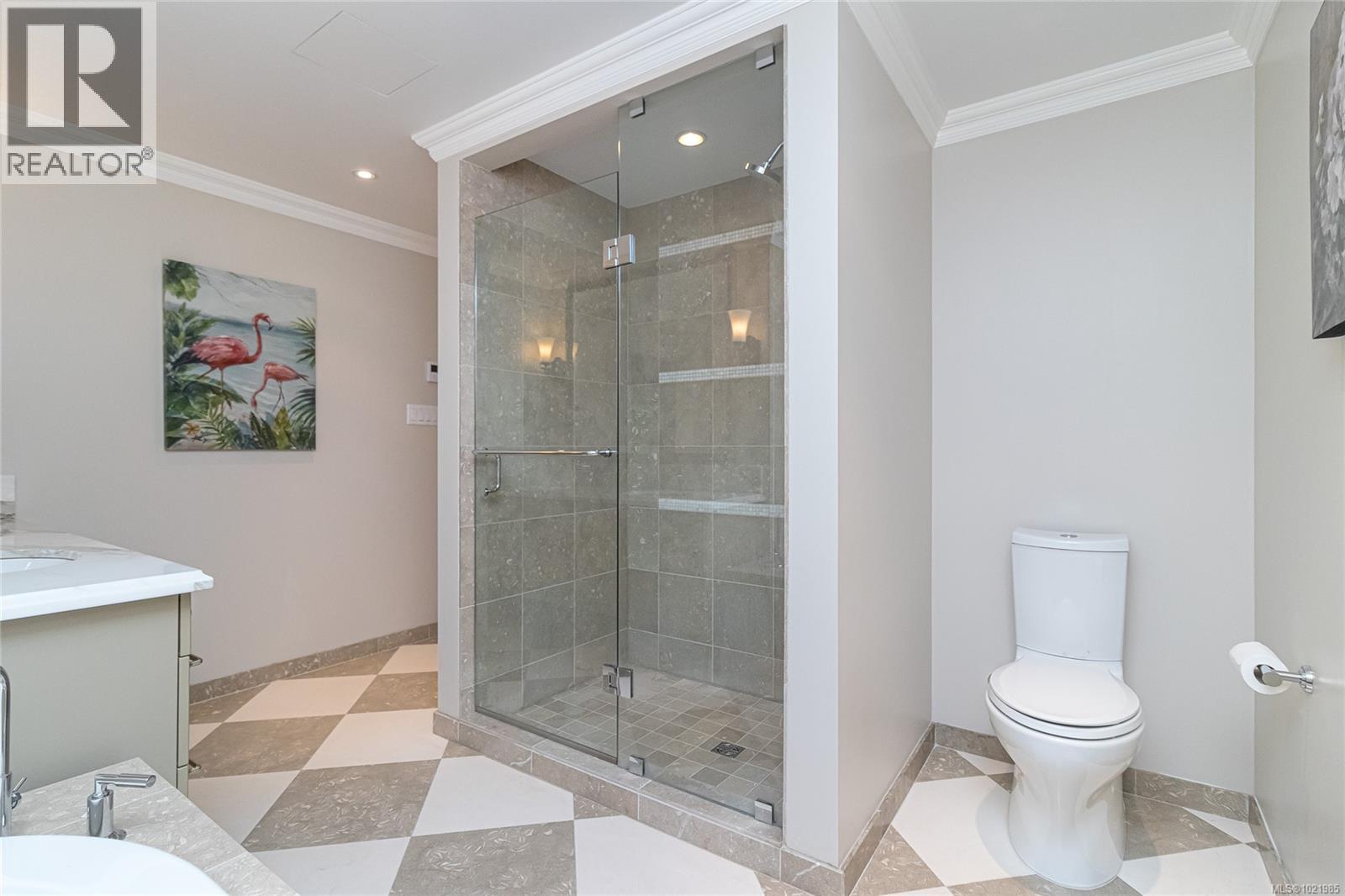 401 1175 Beach Drive, Oak Bay