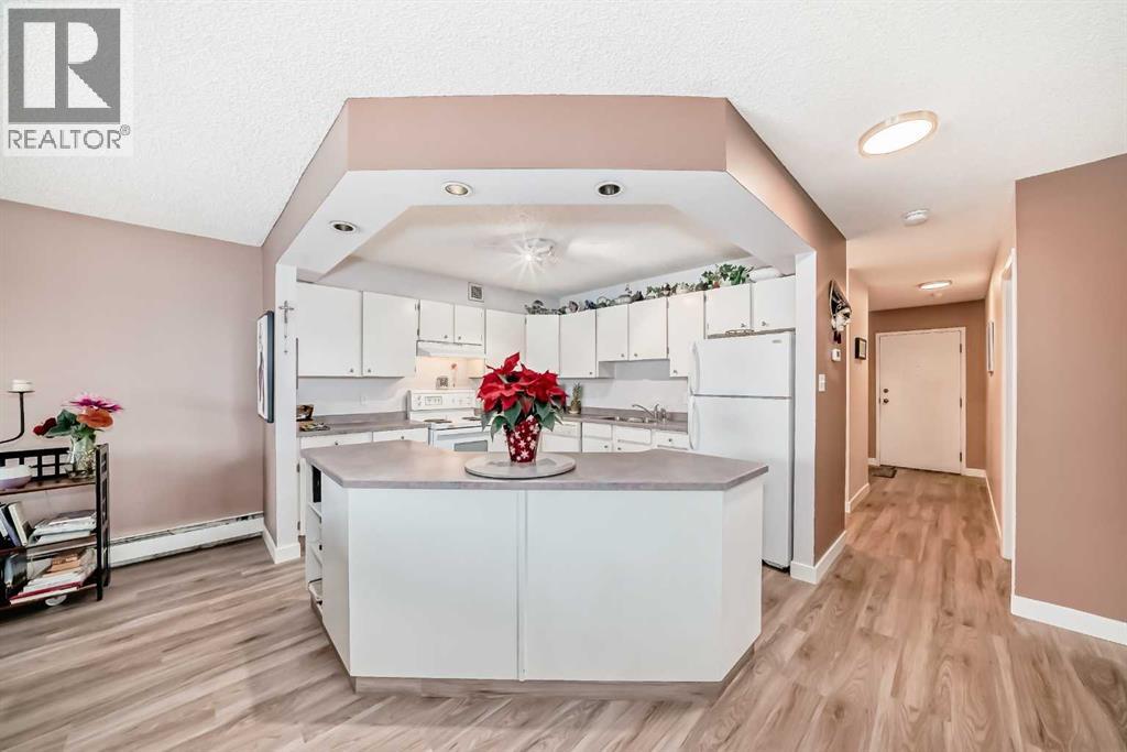 302, 2611 1 Avenue NW, Calgary, Alberta