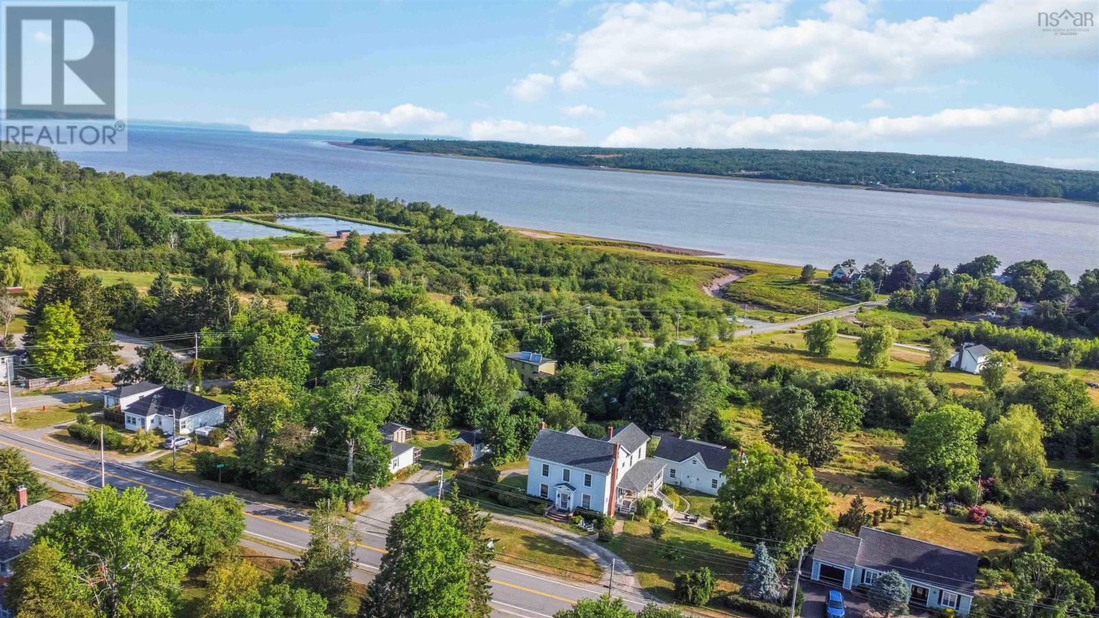 Property 7 of 50 of 14019 Highway 1