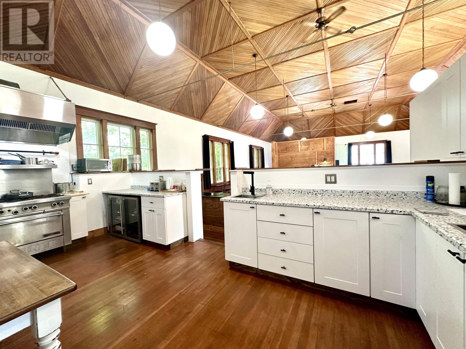 5 CHURCH STREET - 34