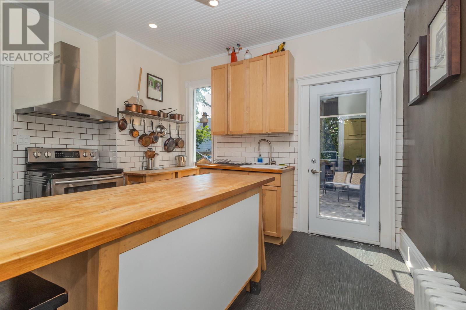 Property 15 of 30 of 69 Union Street