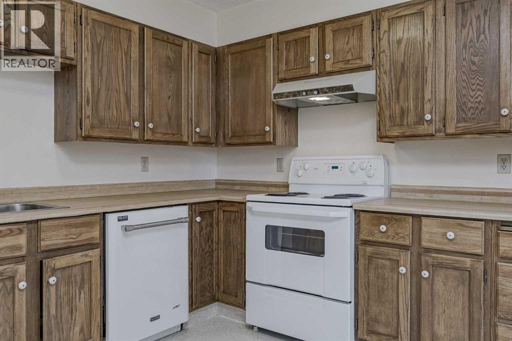 Single Family House for Sale in   Point Drive NW Point McKay Calgary 