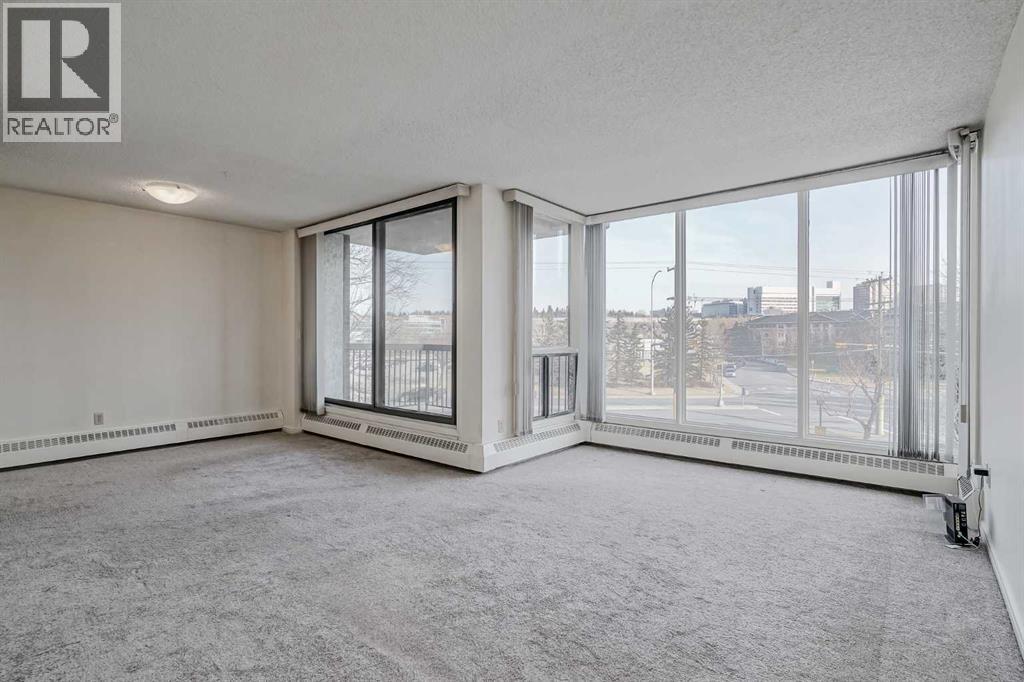 Single Family House for Sale in   Point Drive NW Point McKay Calgary 