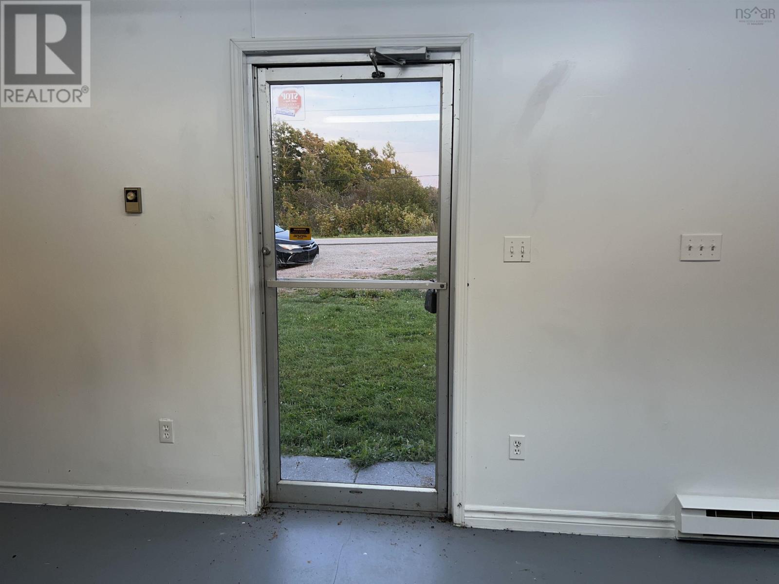 Property 7 of 8 of 3111 Gairloch Road