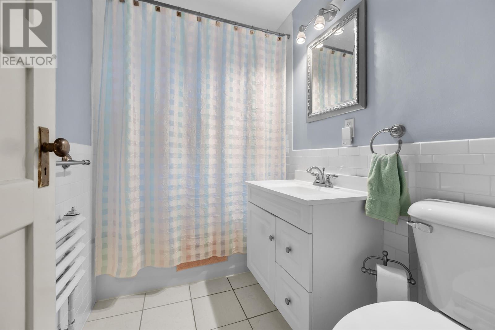 #1 56 GREEN STREET - 15