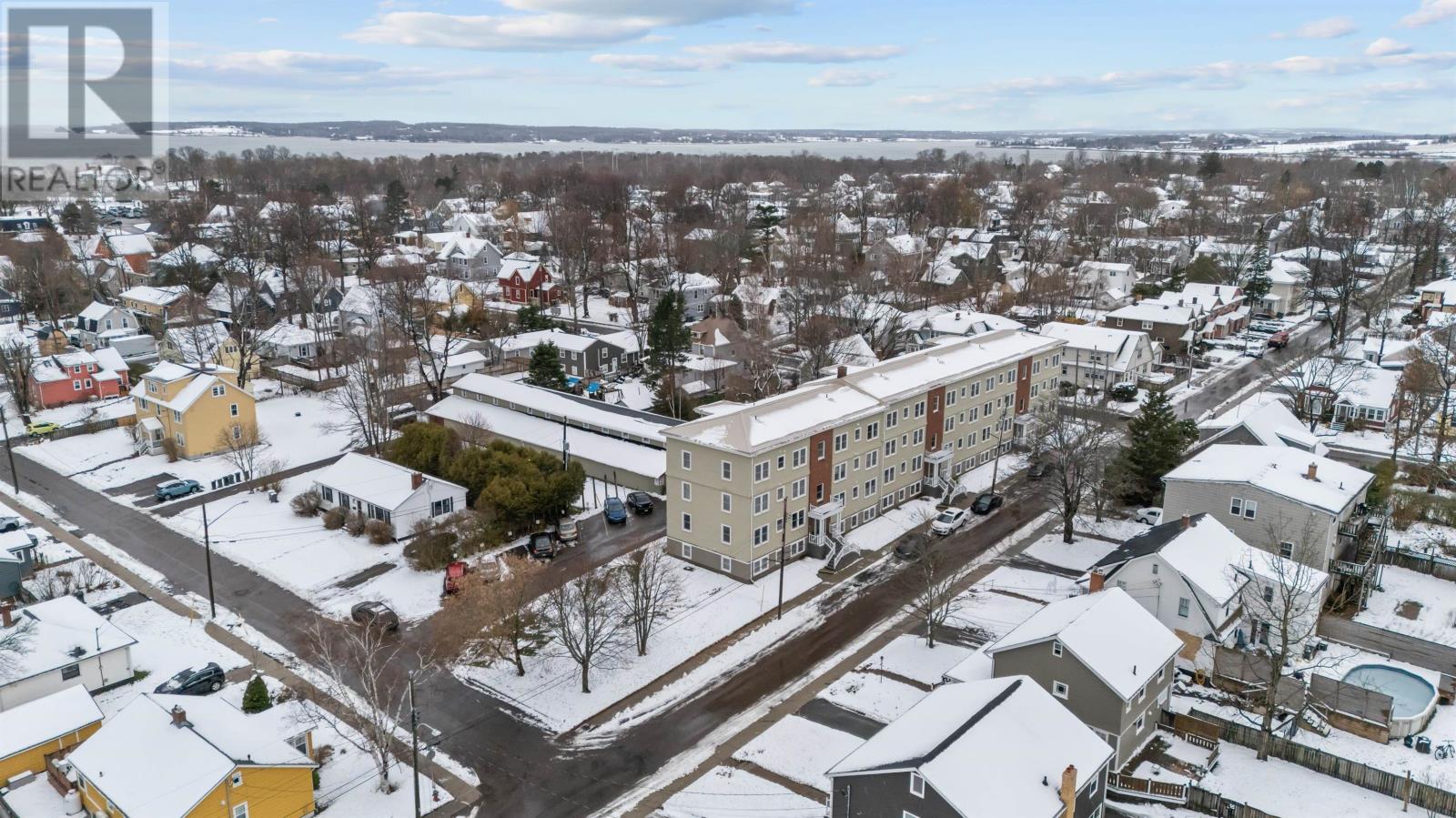 #1 56 GREEN STREET - 24