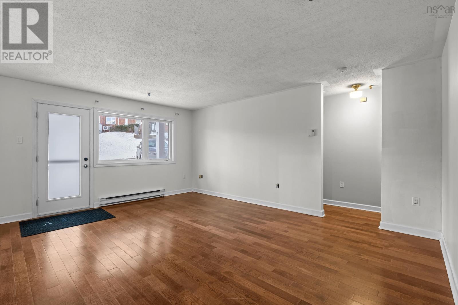 Property 9 of 33 of 106 126 Farnham Gate Road