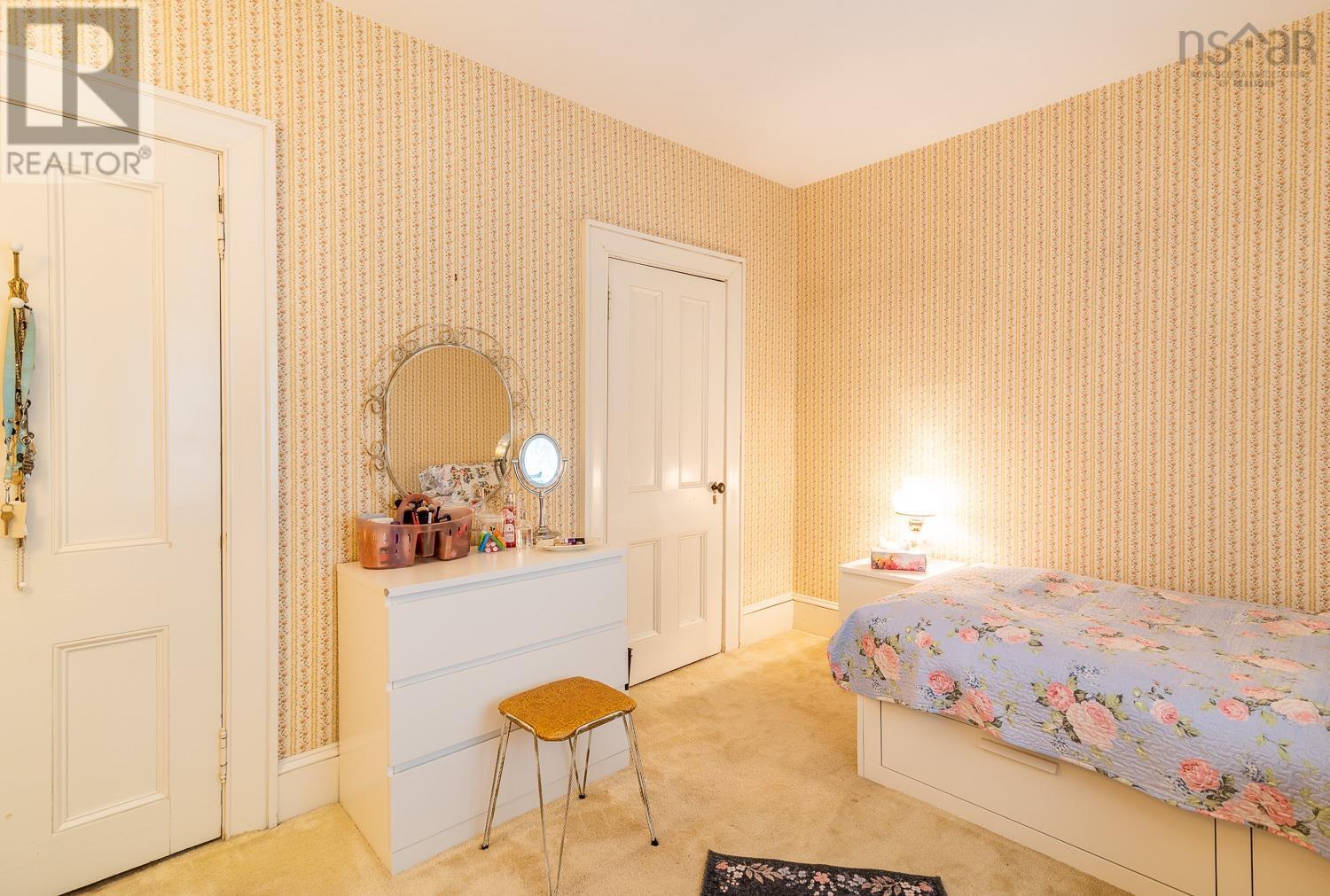 Property 9 of 42 of 115 Willow Street