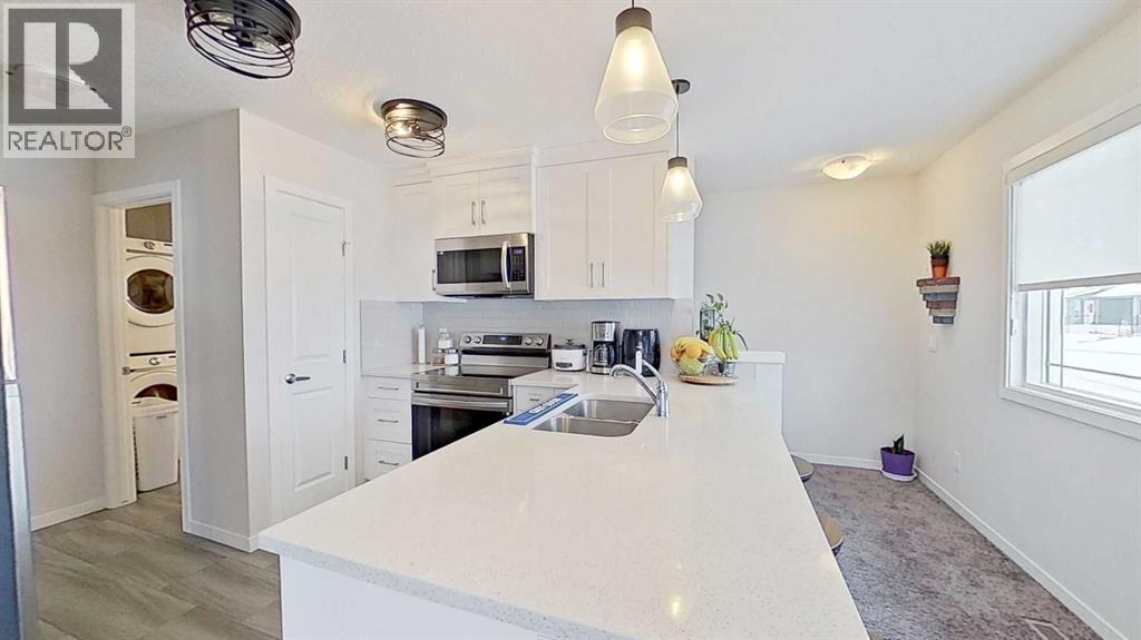 184 Emberside Place, Cochrane