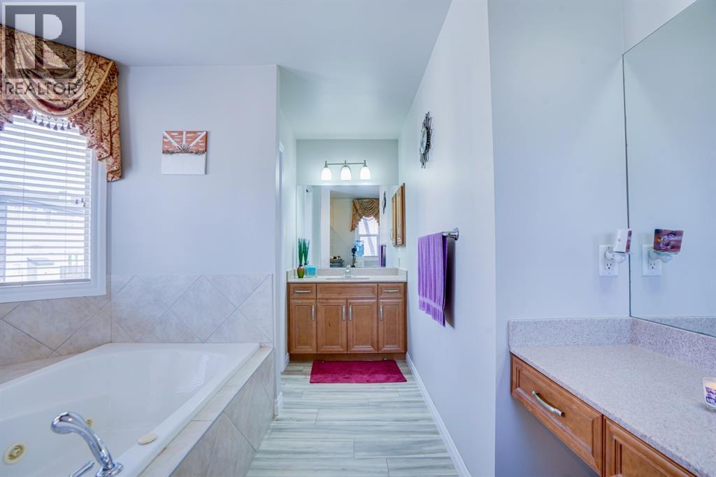 Single Family House for Sale in  Saddleland Drive NE Saddle Ridge Calgary 